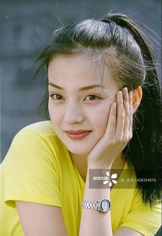 Hoàn Châu Cách Cách lên sóng, én nhỏ Triệu Vy lại nổi rần rần nhờ nhan sắc 20 năm vẫn đẹp-3