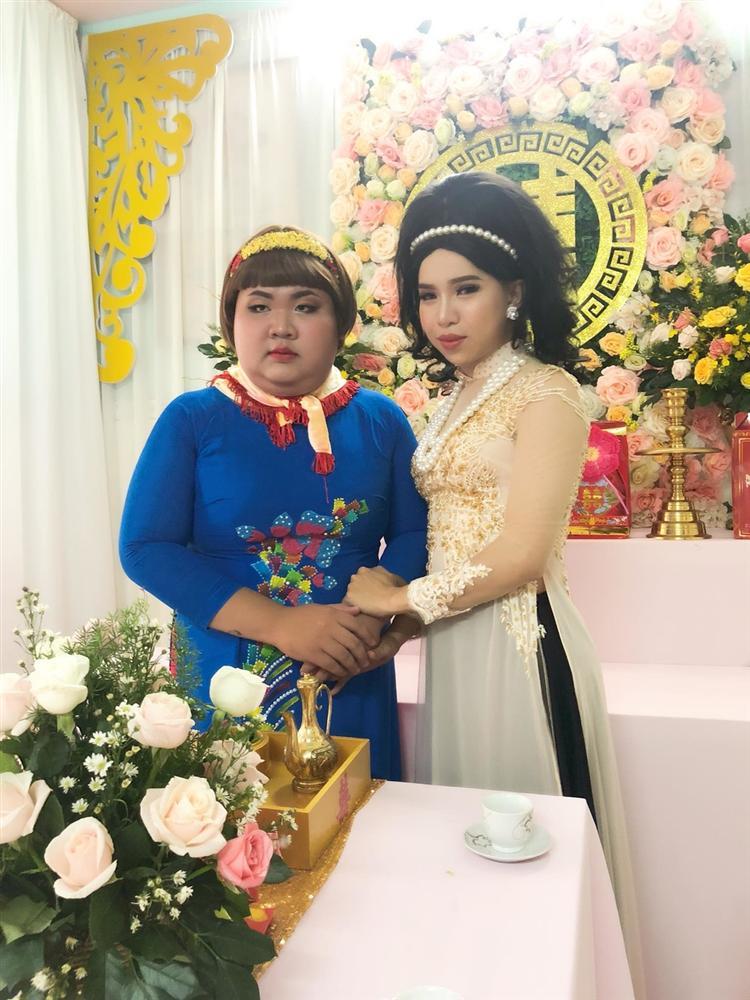 Anh chàng béo tròn quẩy dẻo như dancer trong đám cưới khiến cô dâu, chú rể cũng bị lu mờ-1