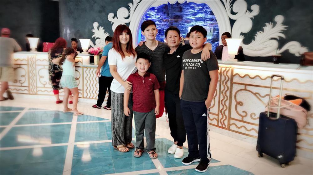 Vợ chồng Tăng Thanh Hà giản dị bên gia đình ngoại-5