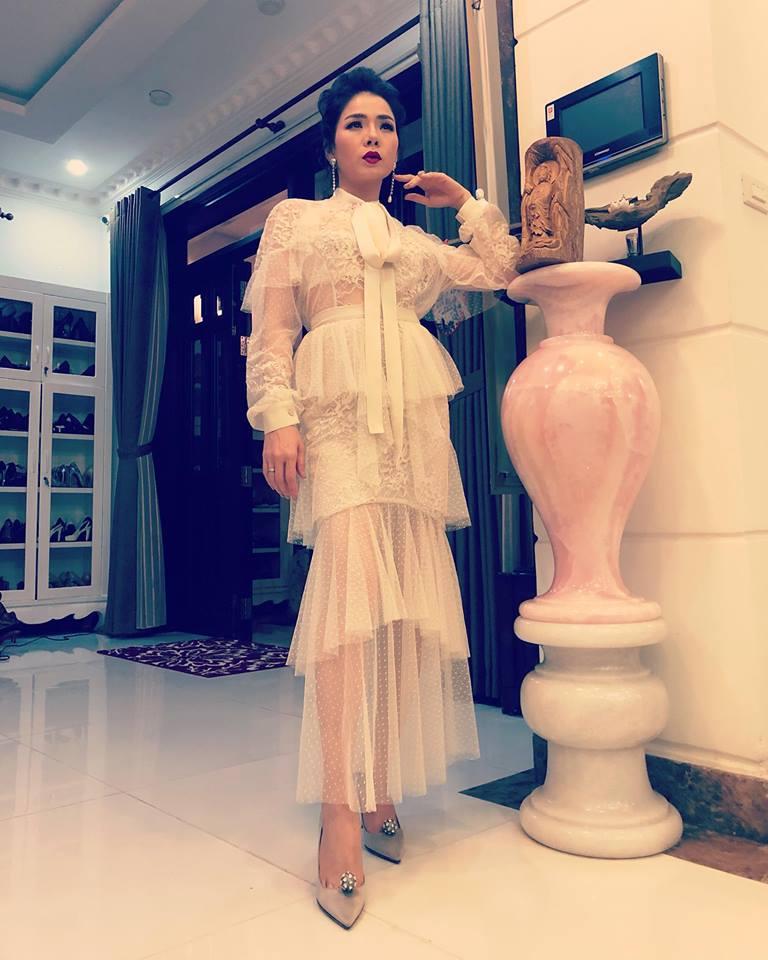 Vợ chồng Tăng Thanh Hà giản dị bên gia đình ngoại-7