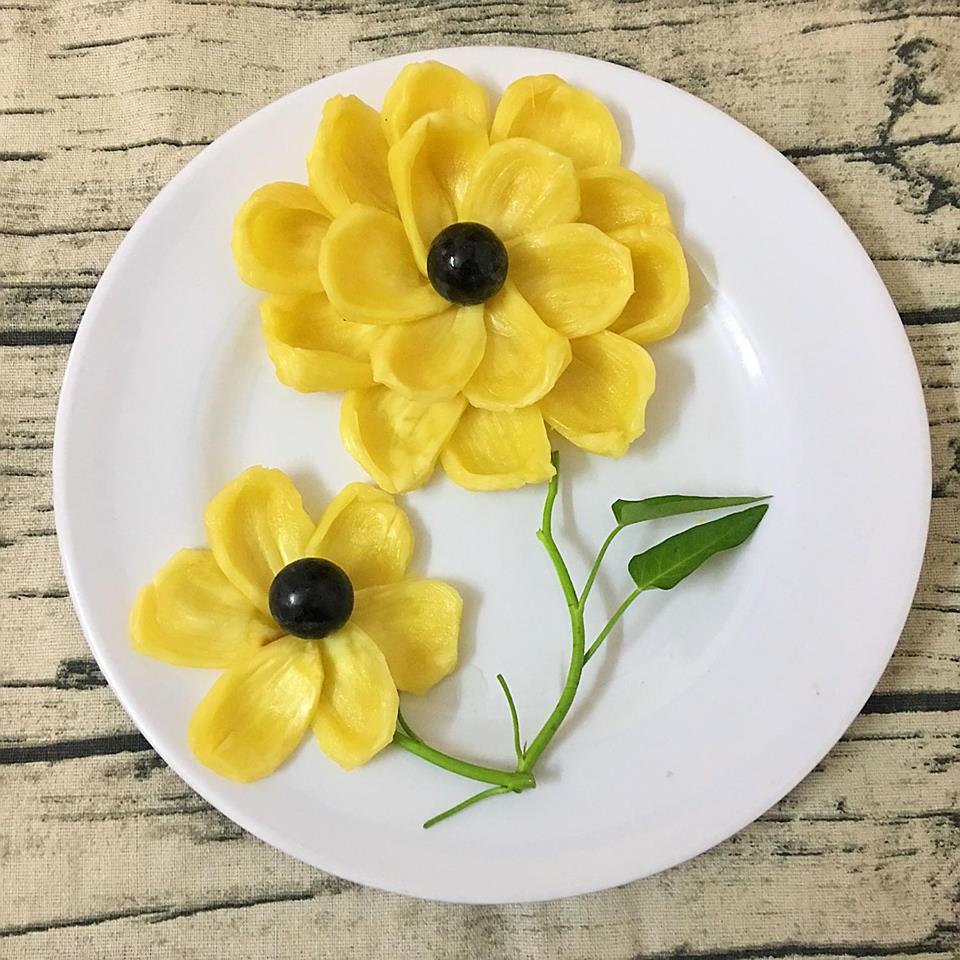 Xếp hoa quả đẹp là một cách để trang trí bàn ăn thật đẹp và tạo sự bất ngờ cho các thực khách. Hãy cùng xem hình ảnh để thấy những ý tưởng xếp hoa quả đẹp và sáng tạo.