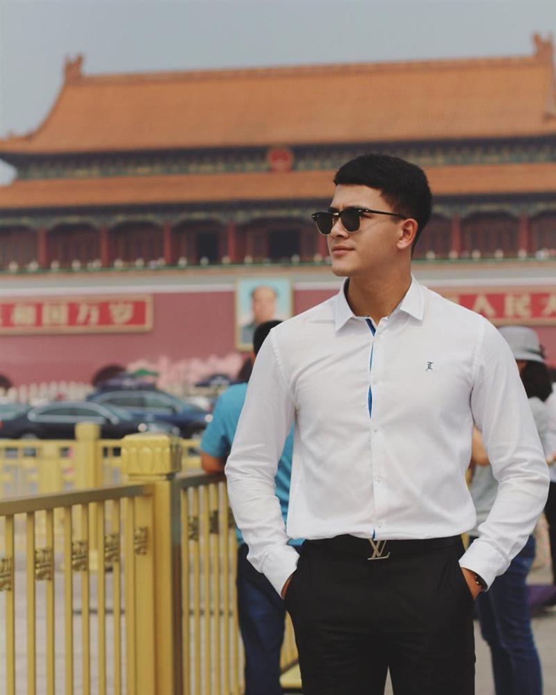 Chàng sĩ quan 9X đẹp trai được ví như đại uý Yoo phiên bản thực-8