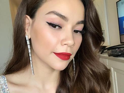 'Kéo hứng lại', Hồ Ngọc Hà hào hứng khoe chạy 2 show/ngày