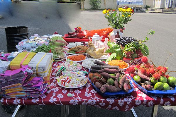 Lễ vật và bài văn khấn cúng tháng cô hồn để gặp may mắn-2