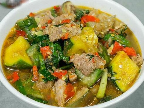 Cách nấu canh thịt heo bí ngô thơm ngon và giàu dinh dưỡng, chất hơn ăn tiệm