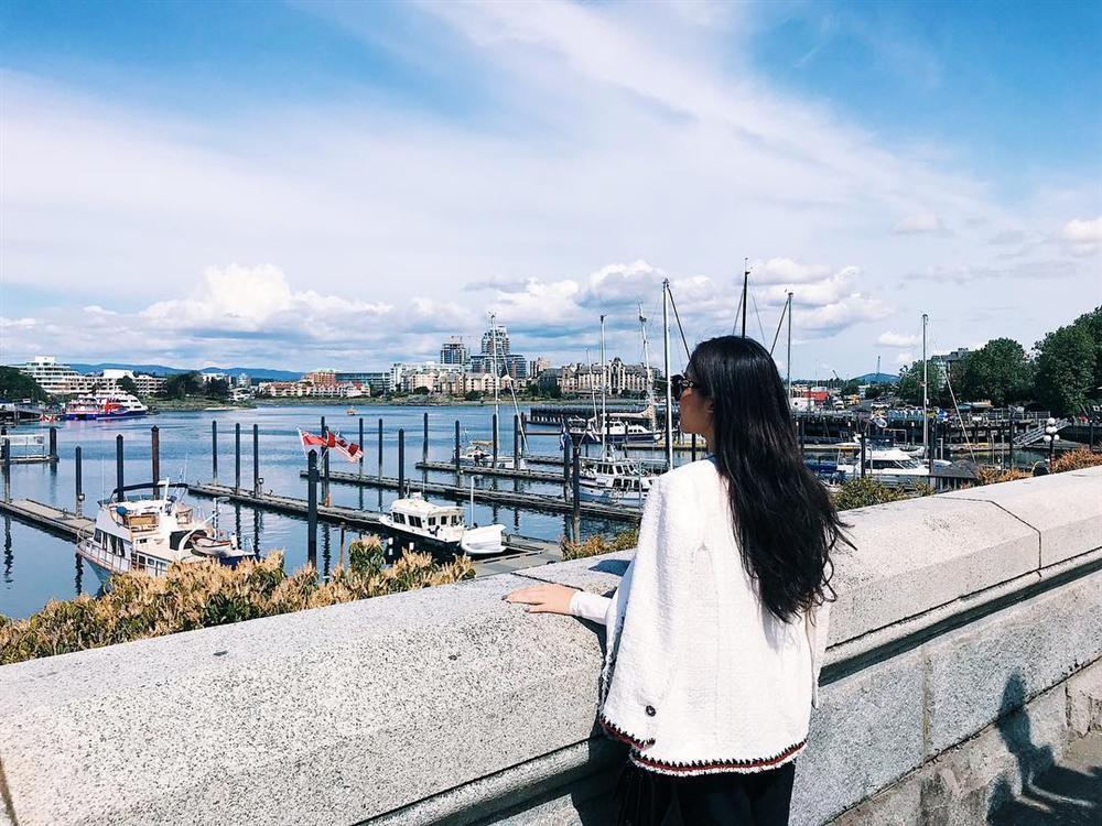 Đàm Thu Trang khoe vóc dáng nuột nà với bikini-5