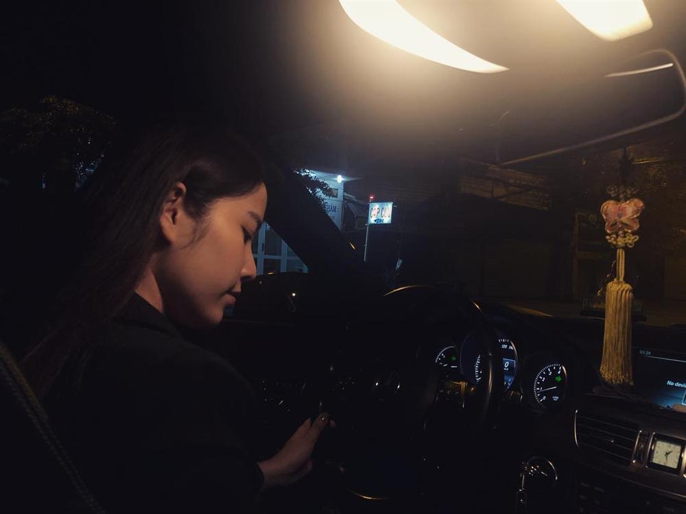 Đàm Thu Trang khoe vóc dáng nuột nà với bikini-7