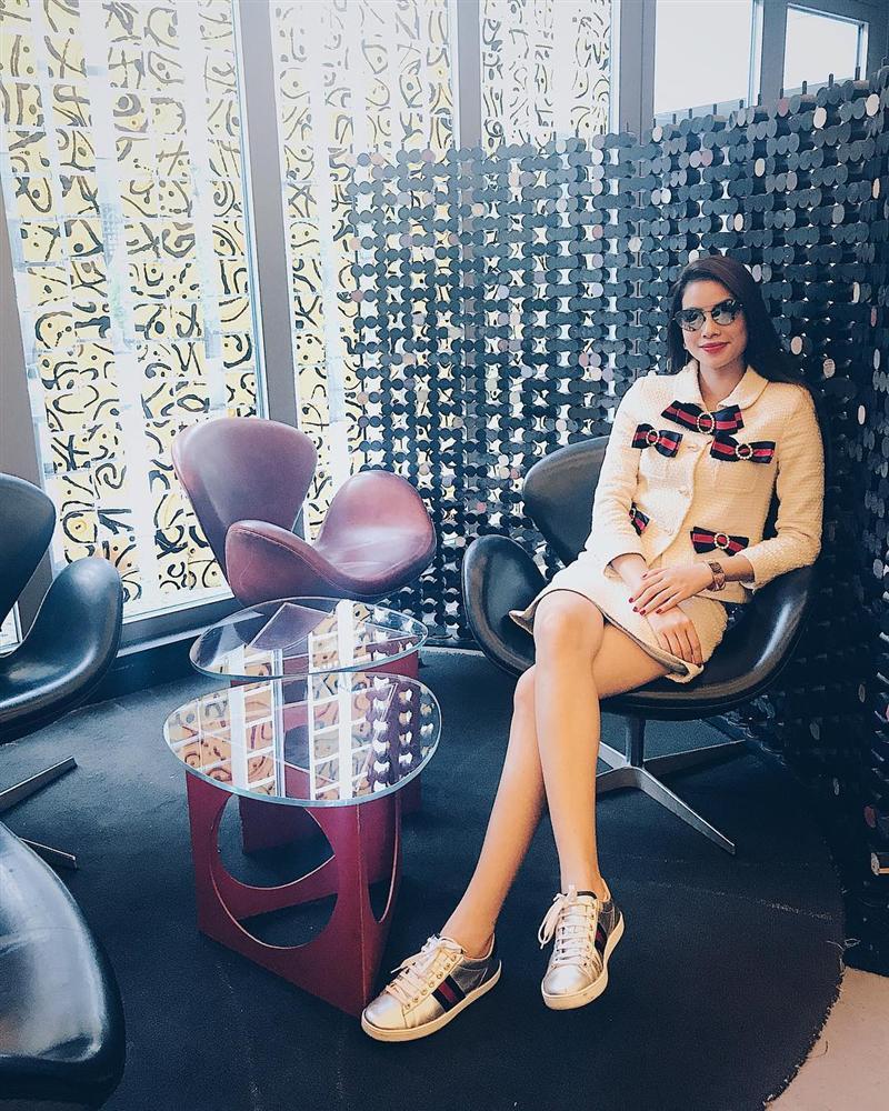 Đàm Thu Trang khoe vóc dáng nuột nà với bikini-9