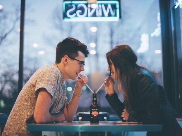 Hăm hở báo có thai, tưởng bạn trai vui mừng, nào ngờ ăn ngay… cái tát-3