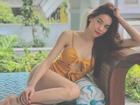 Hồ Ngọc Hà khoe body cực nuột với áo tắm vàng hot trend