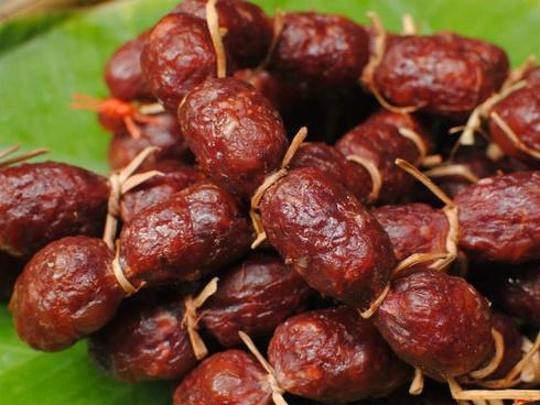 Cách nấu thịt kho tàu với nước cốt dừa không ngán-3