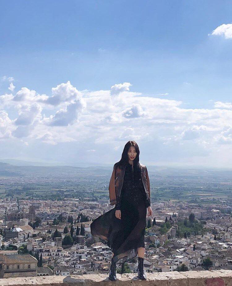 Park Shin Hye khoe mặt mộc xinh đẹp, chăm chỉ tập luyện giữ dáng-2