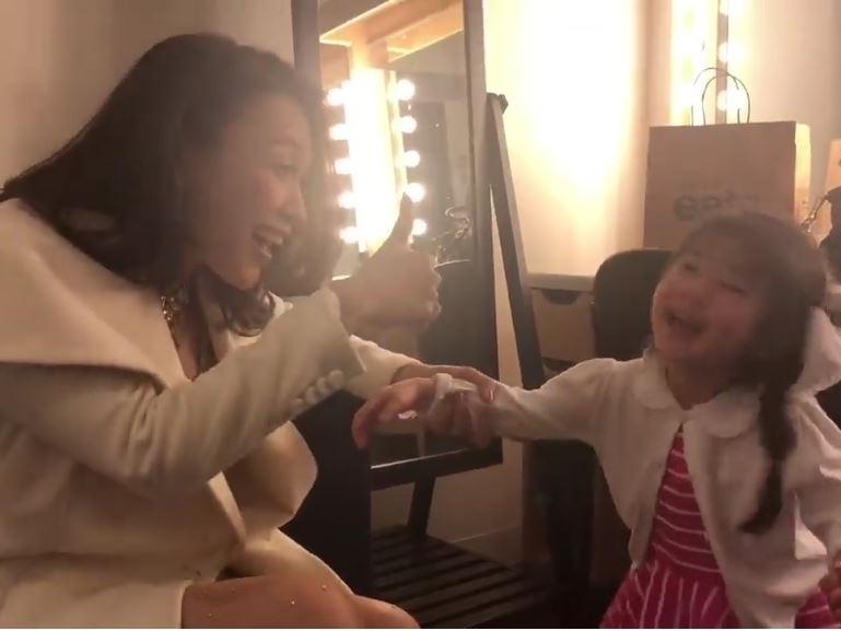 Mỹ Tâm nằng nặc đòi xin số điện thoại của hotboy kẹo kéo vì hát quá hay-11