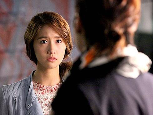 Câu nói trước cửa khách sạn của cô vợ đại gia khiến chồng và bồ thất kinh