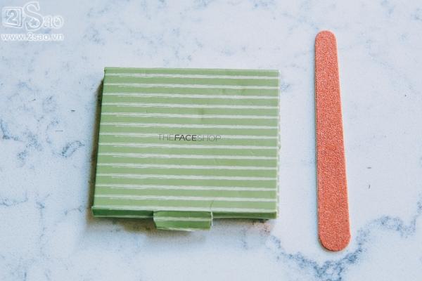 Hoàng Yến Chibi quá đơn giản khi mang theo có vài món đồ trong túi hàng hiệu-9