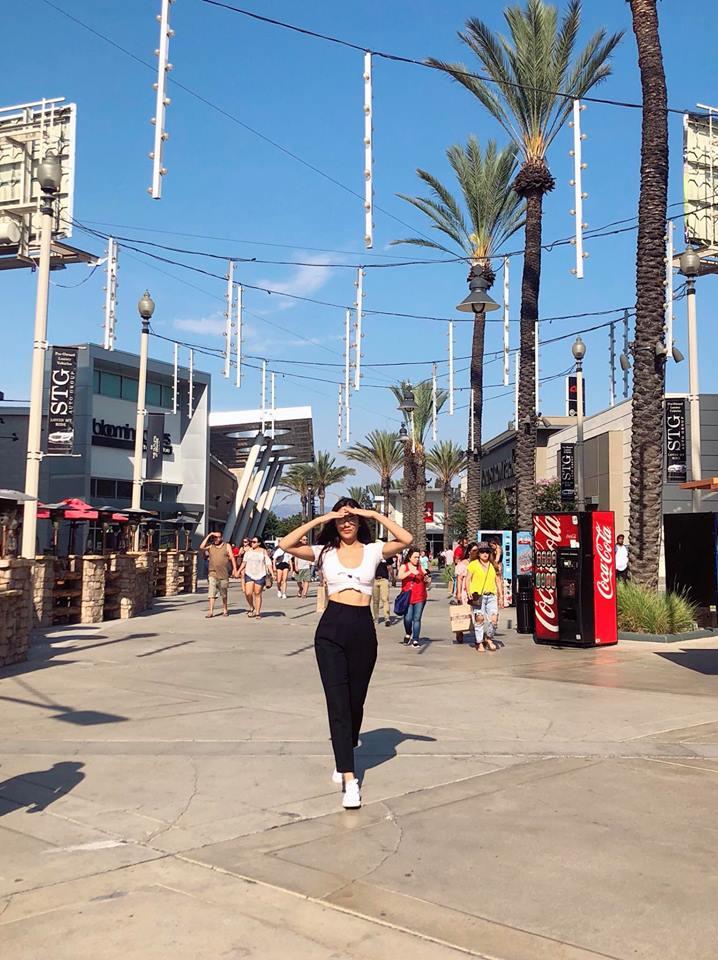 Vợ chồng Thu Trang và Tiến Luật tình tứ bên nhau sau ồn ào cãi vã-7