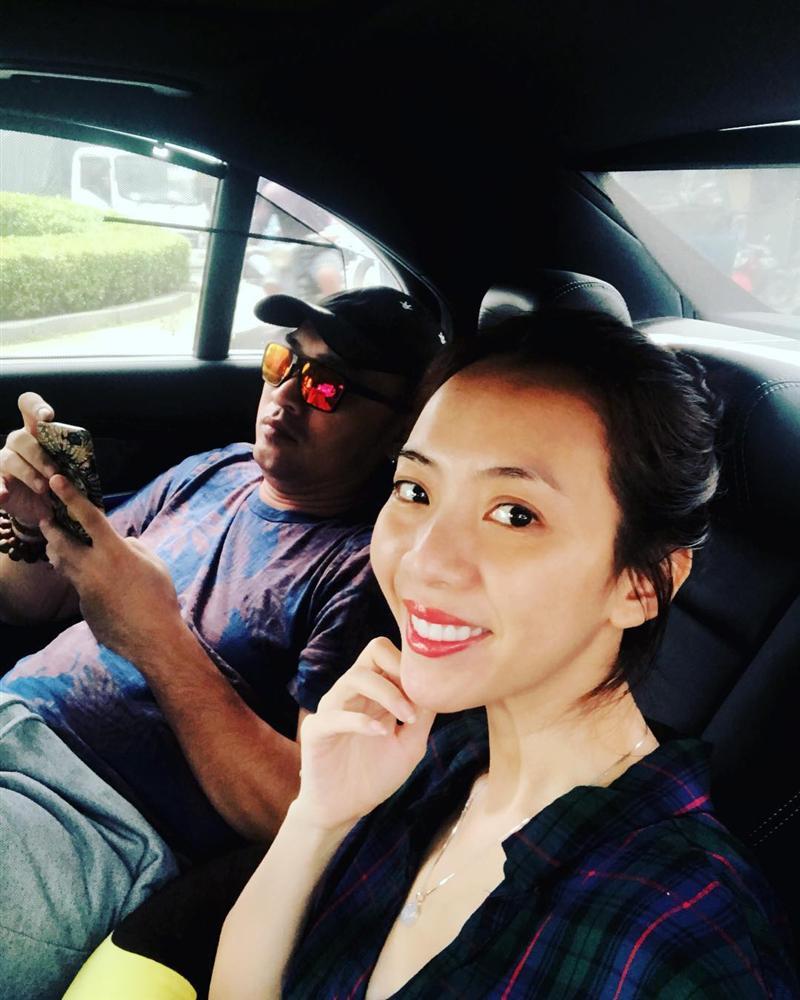 Vợ chồng Thu Trang và Tiến Luật tình tứ bên nhau sau ồn ào cãi vã-1