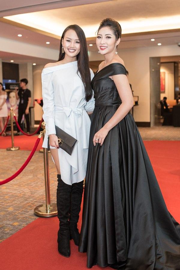 Danh thủ Michael Owen lần đầu trình diễn trên sàn catwalk Việt-12