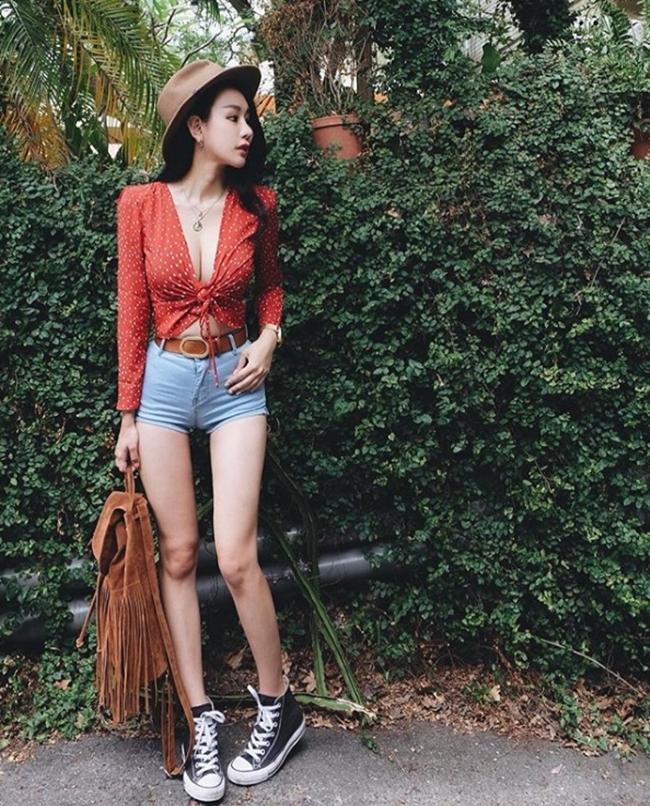 Phái đẹp châu Á bày cách mặc quần 5cm không phản cảm-5