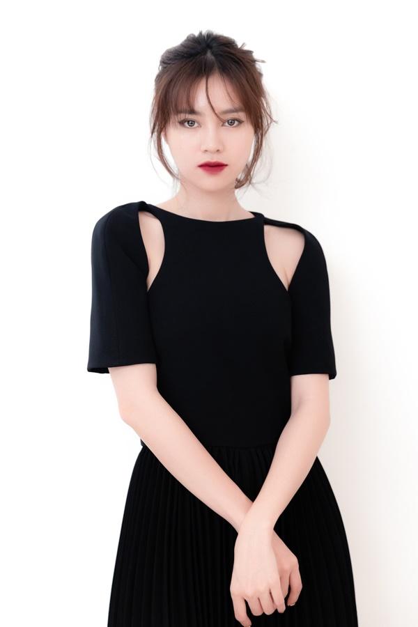 Ninh Dương Lan Ngọc lột xác với hình tượng gái già thành thị-7