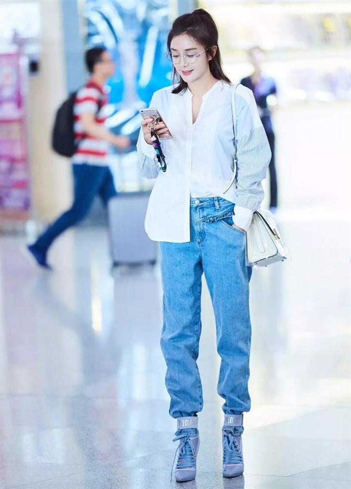 Phú Sát Hoàng Hậu Tần Lam đẹp lịm tim trên tạp chí Blue số tháng 8-3