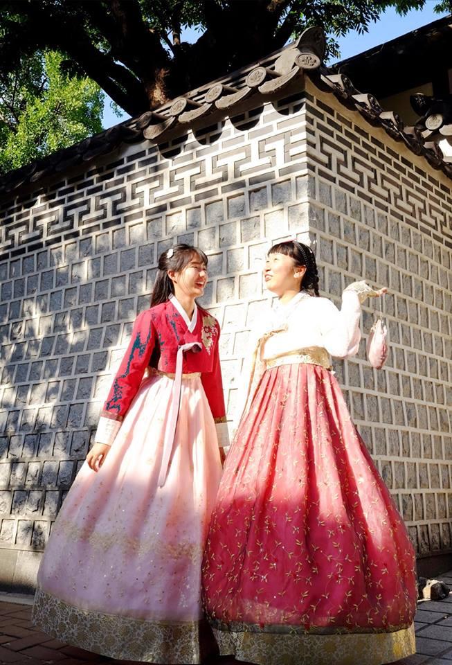 Chị gái khoe ảnh biến hình cực lầy lội chưa từng công bố trong đám hỏi hotgirl Vân Navy-4