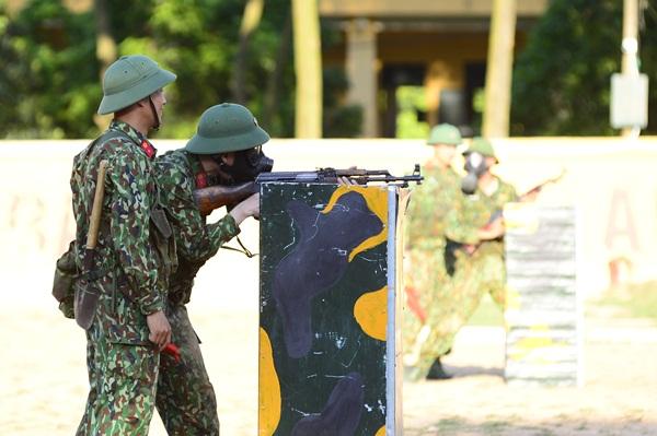 Mr Cần Trô cười kiểu con vịt giống đến kinh ngạc khiến đồng đội tròn mắt phấn khích-5