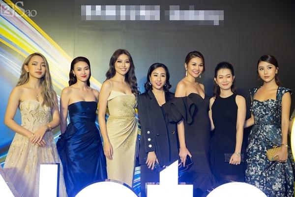 Mang trang sức 300 triệu, Lan Ngọc thần thái không kém Thanh Hằng và Ngô Thanh Vân-9