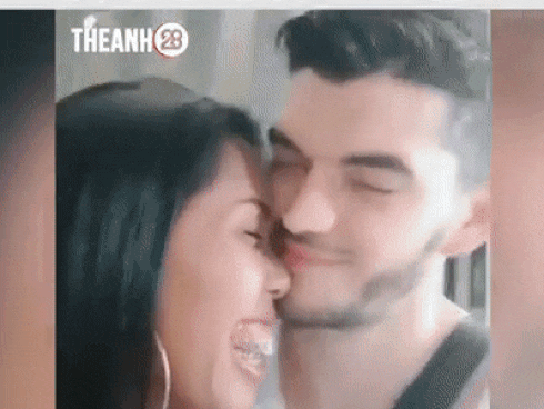 Cô gái số hưởng: Sở hữu gương mặt 'xấu tự nhiên' nhưng yêu được trai đẹp như soái ca