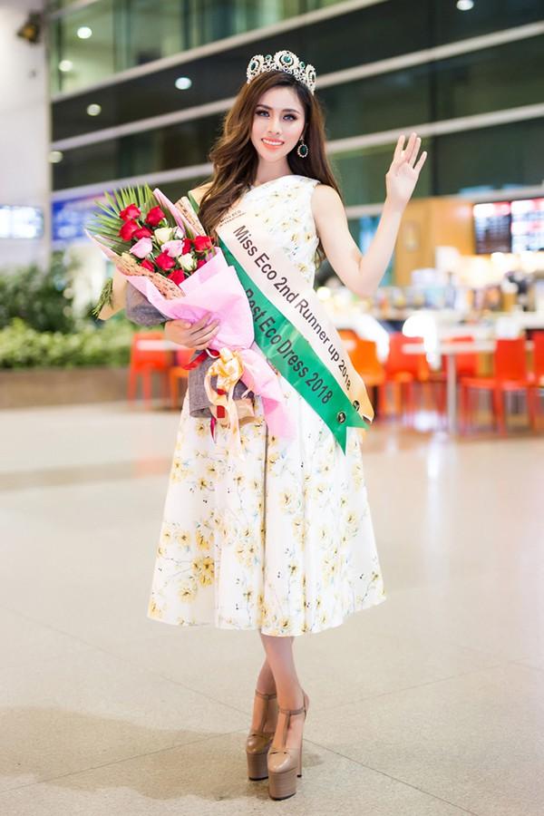 Mỹ nhân quay clip làm vấy bẩn Đà Lạt mộng mơ: Á hậu Thư Dung sự nghiệp mỏng dính nhưng thị phi dày đặc-5