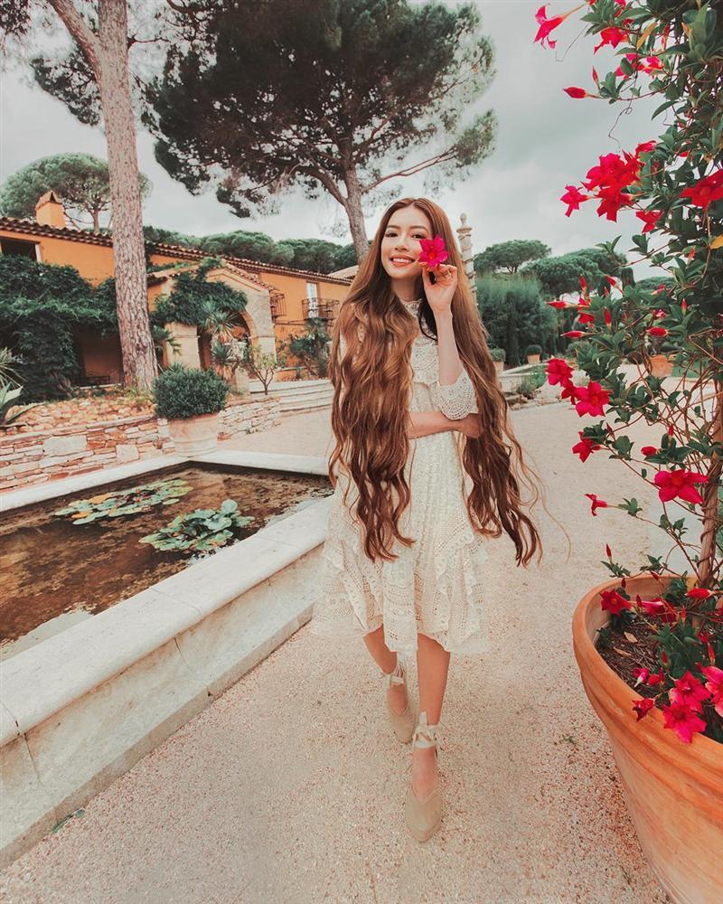 Hot girl tóc mây gốc Việt xinh đẹp đang có mặt ở Hội An-5
