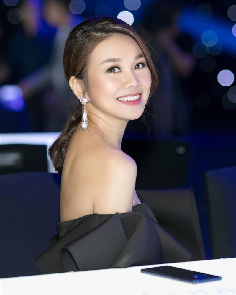 SAO MAKE OVER: Kỳ Duyên mắc lỗi cơ bản quên cạo lông mày - Quốc Thiên mặt đơ như tượng-4