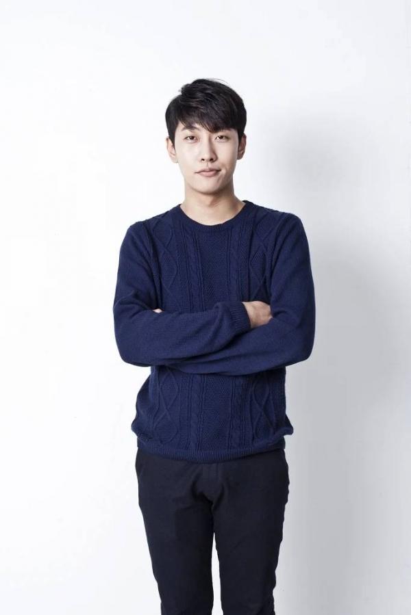 Cha đẻ hit Way Back Home Shaun tung bằng chứng đáp trả JYP sau khi bị nghi ngờ gian lận nhạc số-2