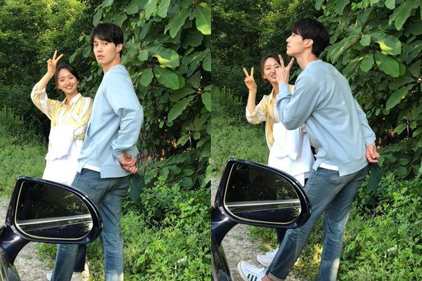 Cặp đôi vàng của làng giải trí Hàn Lee Bo Young và Ji Sung chuẩn bị đón con thứ hai-6