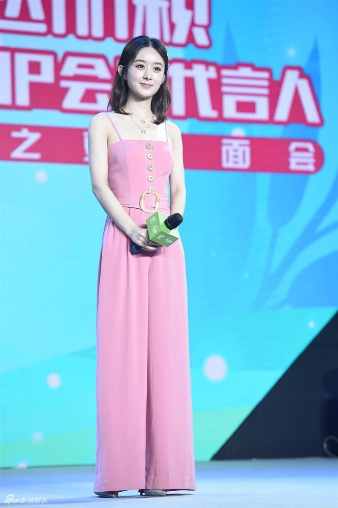 Triệu Lệ Dĩnh xuất hiện với vòng 2 phẳng lì giữa tin đồn mang thai với Đường Tăng Phùng Thiệu Phong-1