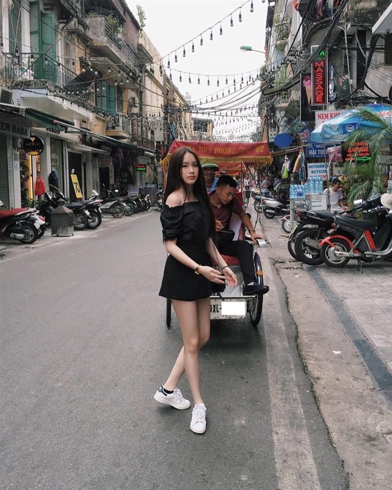 Hot girl Lào gốc Việt bất ngờ đăng ảnh dạo chơi phố đi bộ Hà Nội-6