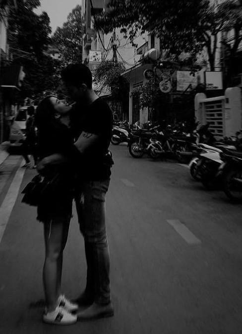 Ngọc Thảo hôn bạn trai Việt kiều say đắm sau tin đồn chia tay-4