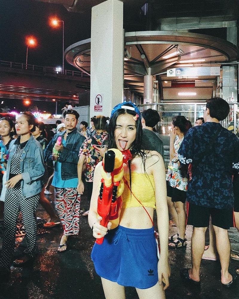 Hòa Minzy bây giờ chỉ thích nhất kiểu trang phục này để khoe thành quả giảm cân hùng hục-8