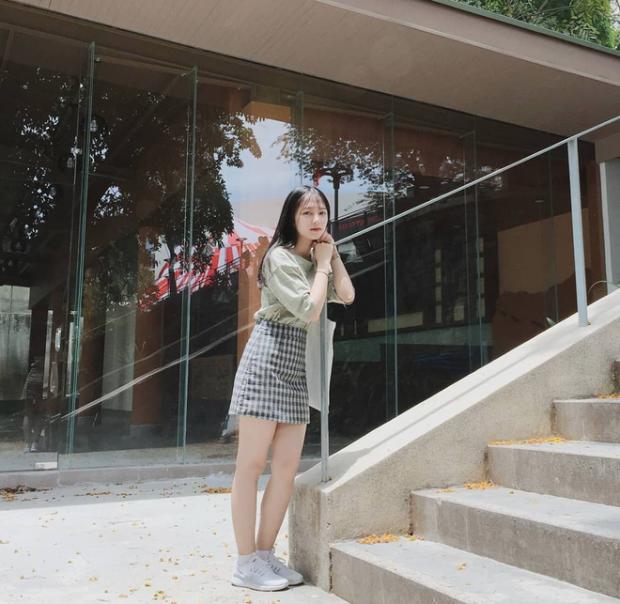 Nữ sinh Đà Nẵng gây bão mạng với loạt ảnh mặc áo dài đẹp xuất sắc-8