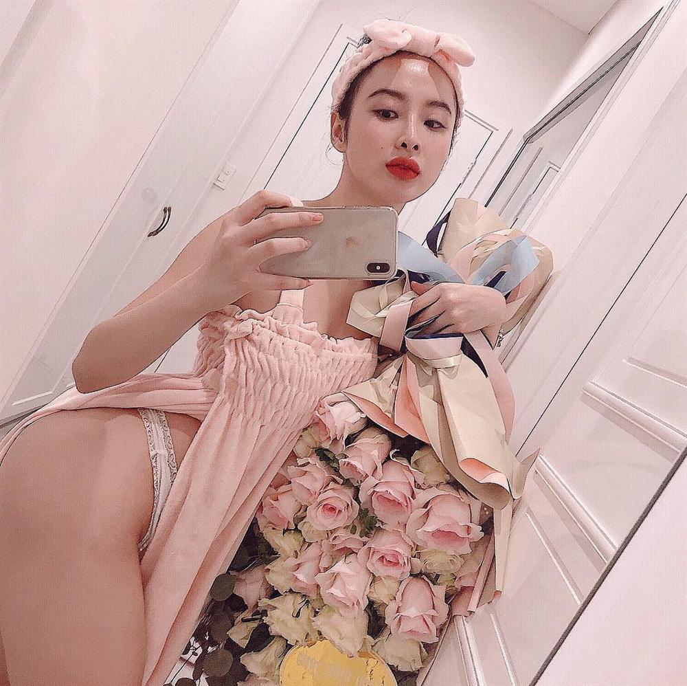 Nhìn Angela Phương Trinh miệt mài pose dáng khoe vòng 3 mà muốn vẹo xương sống-12