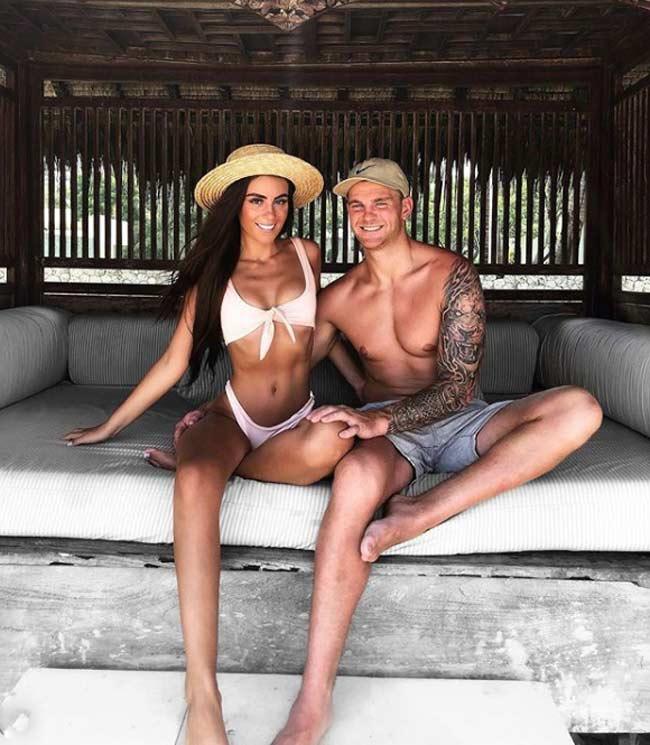 Cô gái trẻ có thân hình tượng đồng được hâm mộ vì eo nhỏ 2 gang rưỡi-8