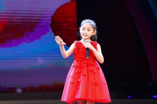 Sao nhí Trung Quốc qua đời 3 năm, gia đình vẫn bị ám ảnh-3