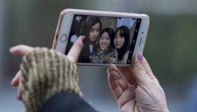 Giới trẻ sẵn sàng đập mặt xây lại để đẹp như hình selfie-2