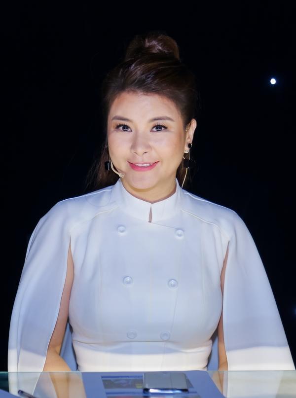 Cứ mở miệng là khen thí sinh, NSƯT Kim Oanh bị chê thảo mai trên ghế nóng-2