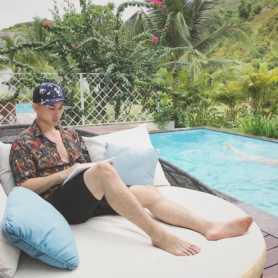 Có ai lầy hơn đôi bạn cùng tiến Kiều Trinh - Trang Hý: Rủ nhau mặc Pijama ra sân bay nhưng vẫn thấy vậy là hay-3