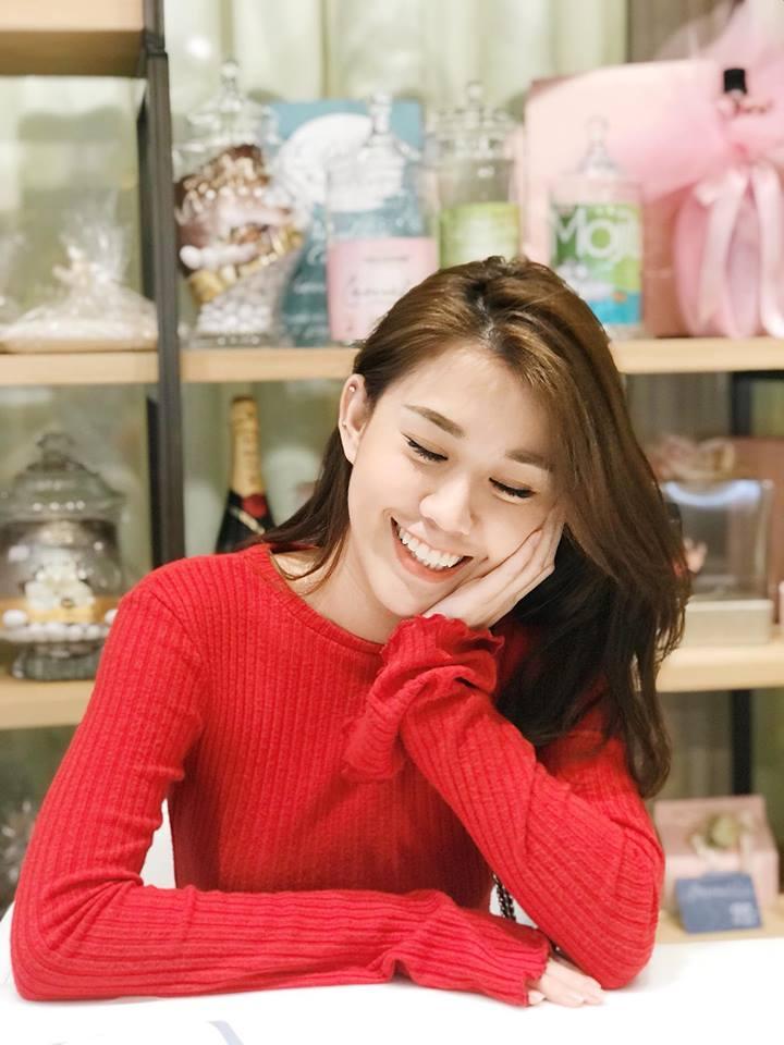 Có ai lầy hơn đôi bạn cùng tiến Kiều Trinh - Trang Hý: Rủ nhau mặc Pijama ra sân bay nhưng vẫn thấy vậy là hay-11