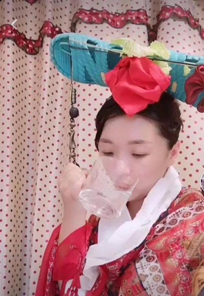 Rảnh rỗi chờ tập mới Diên Hi Công Lược, fan chế hàng loạt kiểu đầu cổ trang cực kỳ bá đạo-7