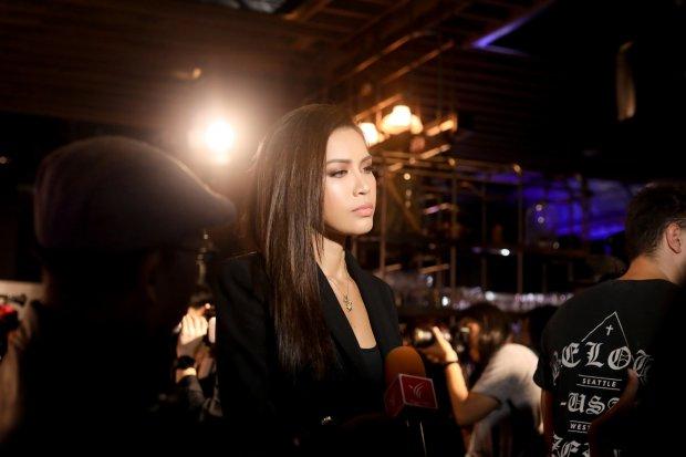 Minh Tú khoe eo tí hon, đọ dáng quyến rũ cùng Rima Thanh Vy-5