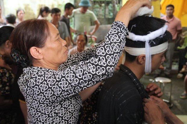 Nỗi đau người con trai 16 tuổi tận mắt thấy cha mẹ bị sát hại tại nhà ngay trong đêm nhưng không thể giải cứu-8