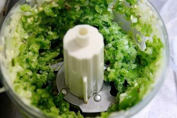 Cách làm nước sốt thần thánh chấm món nướng ngon quên lối về-2